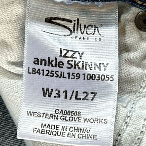 Silver Izzy Ankle Skinny Embroidered Lightwash Jeans - Picture 3 of 10